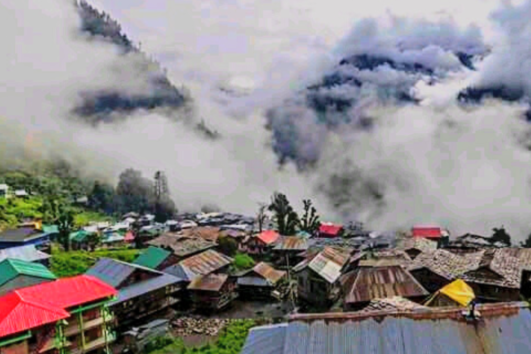 Hike Himalayan Gallery malana village